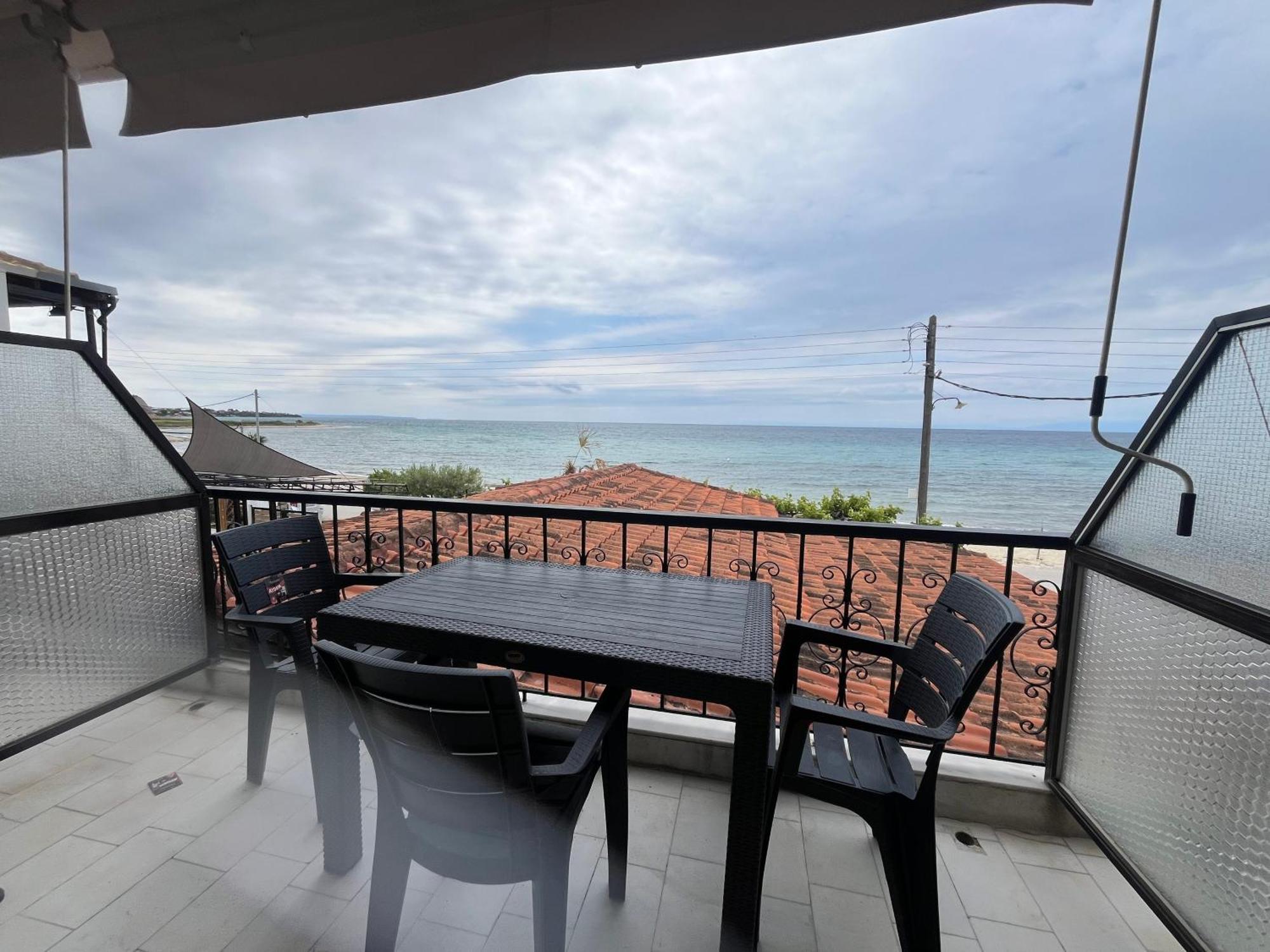 VergiaOkkio Sea View公寓 外观 照片