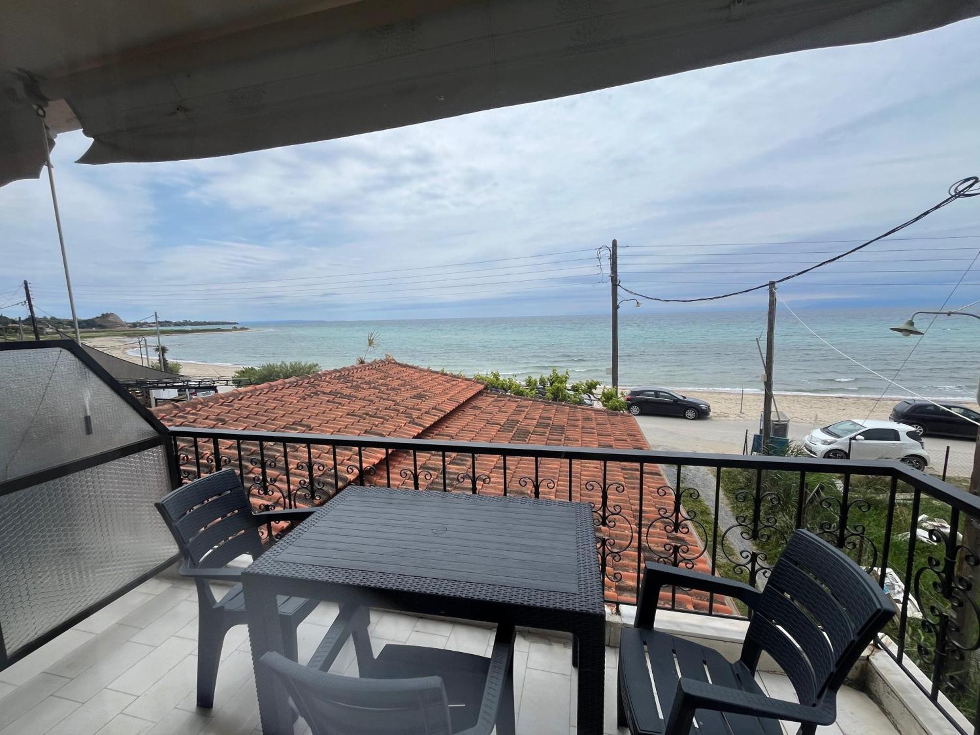 VergiaOkkio Sea View公寓 外观 照片